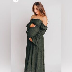 Worth Collective: Corrine Tiered Sleeve Maxi Dress Hunter Green - Bump Friendly